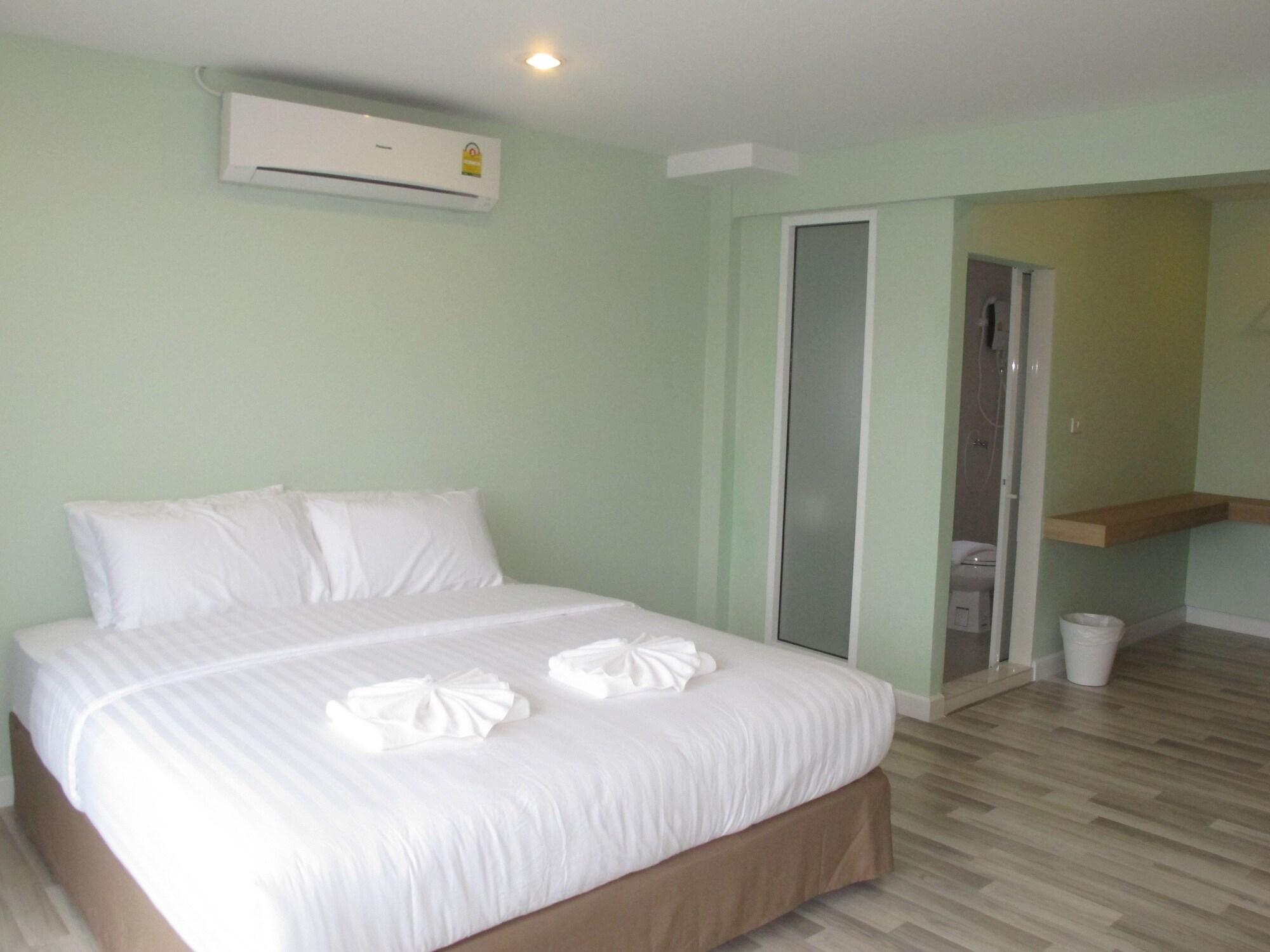 Hotel Nantra HHQ Zewnętrze zdjęcie