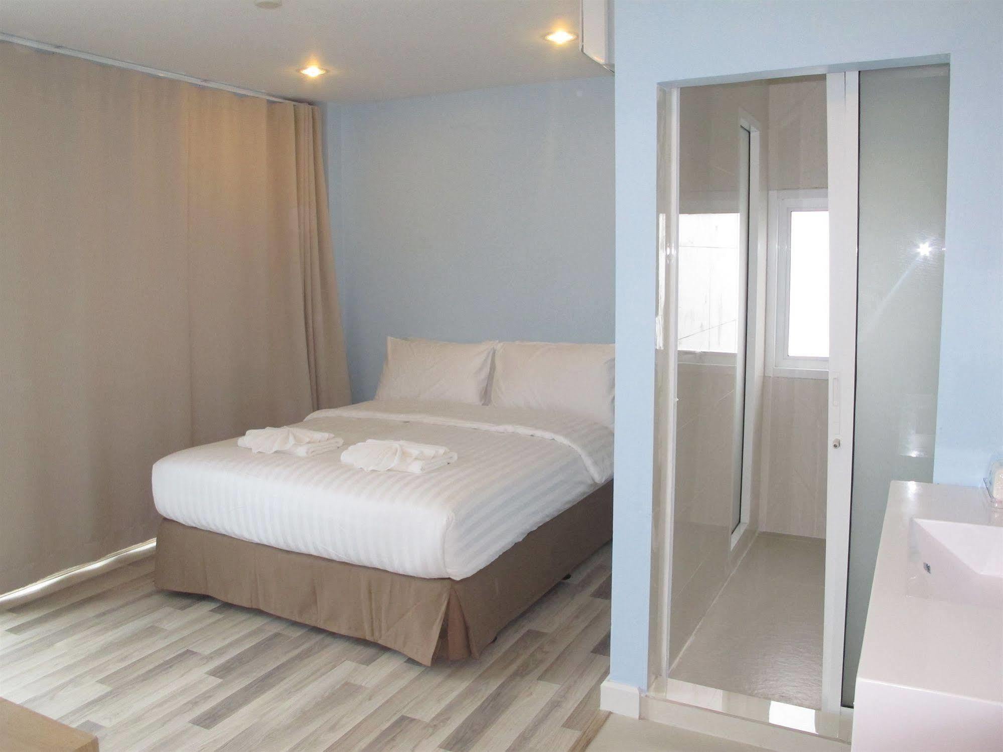 Hotel Nantra HHQ Zewnętrze zdjęcie